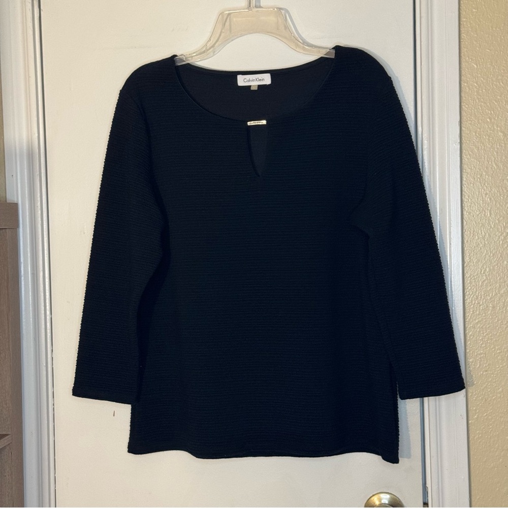 Calvin Klein Women's Black Textured Top with 3/4 Sleeves